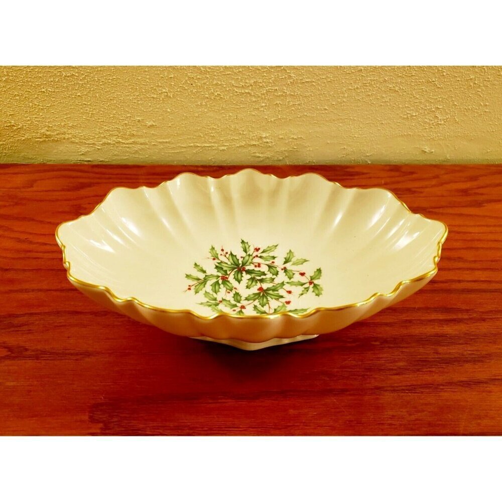 Lenox Special Christmas Holly Berry Scalloped Bowl 10 7/8 Gold Trim Oval Vintage